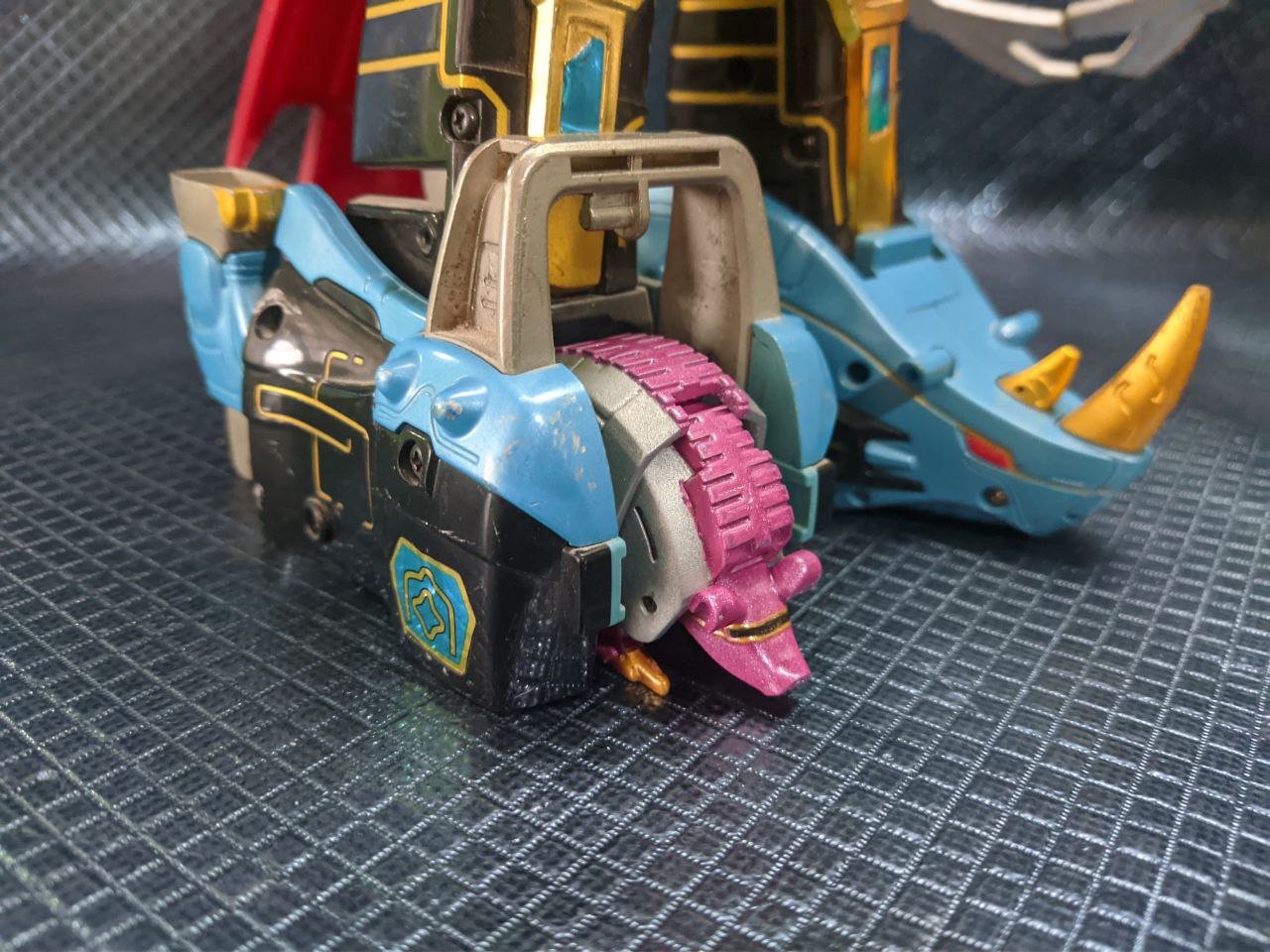 3D Power Animal Series 5: GaoMadillo - Hyakujuu Sentai Gaoranger. / Armadillo Wildzord - Power Rangers Wild Force